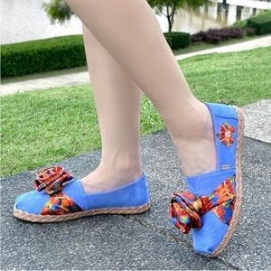 New Women's TOMS Alpargatas x Frida Kahlo